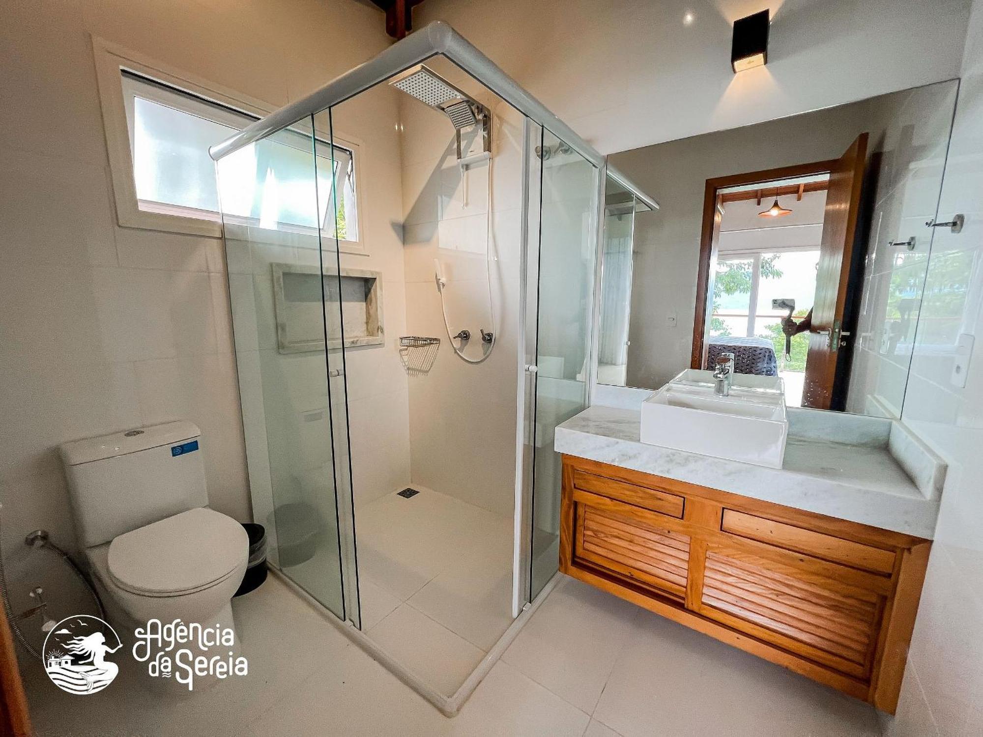 Linda Casa Com Vista Incrivel Em Condominio No Sul Da Ilha Ilhabela Luaran gambar